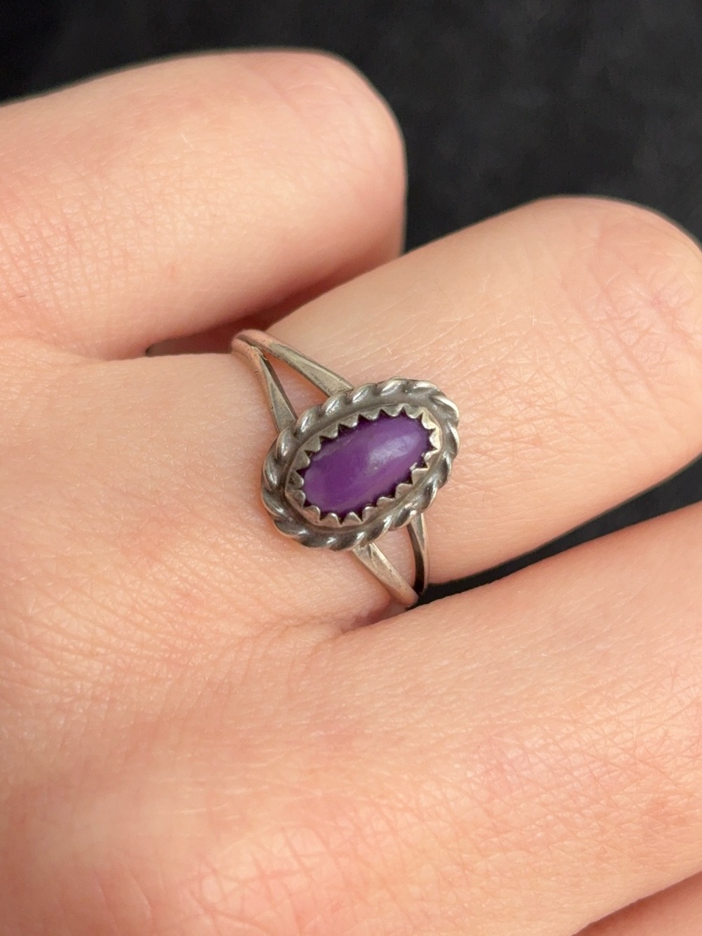 Sterling Silver Cabochon Cut Vintage Amethyst Ring